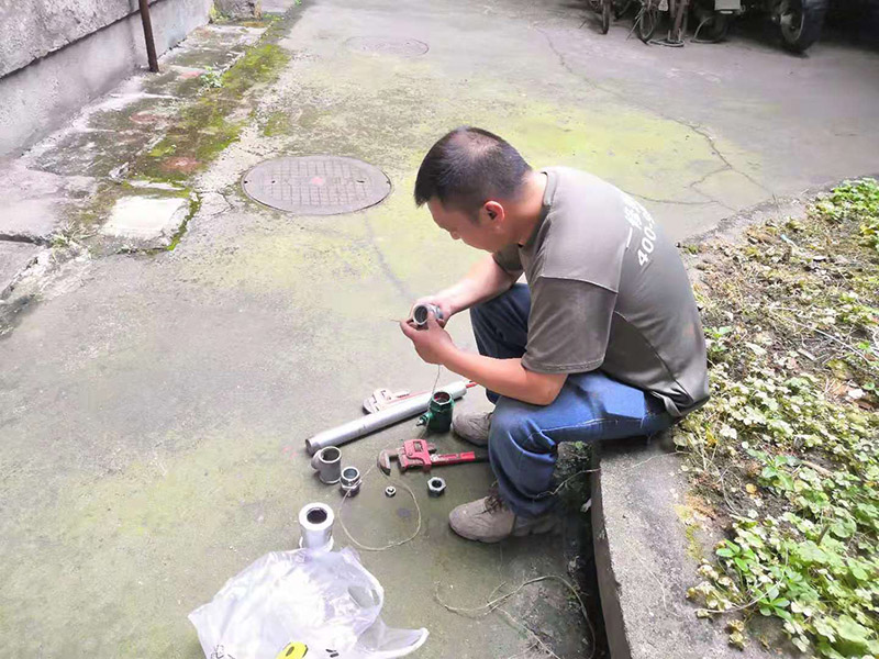 太原水管水龍頭維修-太原暗管漏水補(bǔ)漏-太原管道滲水檢測(cè)處理